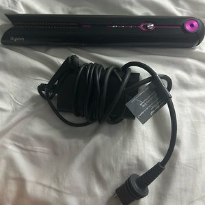 Dyson straightener